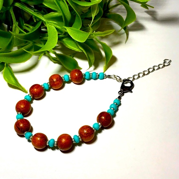 Lovely Bayong Wood and Masai Bead Bracelet and Earrings Set - Picture 4 of 8